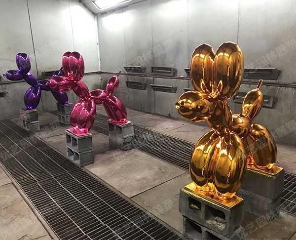 不銹鋼雕塑制作需要注意什么？